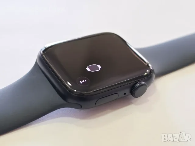 Apple Watch SE 44mm GPS – Отлично състояние, снимка 3 - Смарт часовници - 56325022
