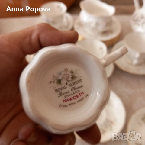 Порцеланов сервиз за чай Royal Albert Haworth, снимка 2 - Антикварни и старинни предмети - 53980463