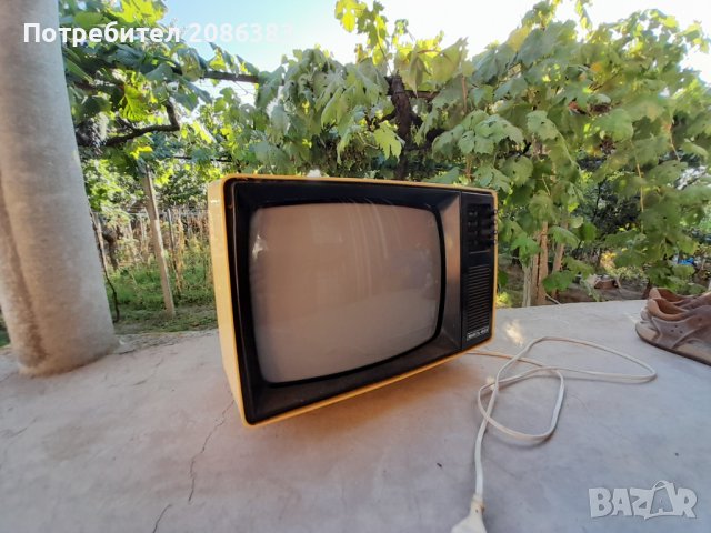 Стари телевизори, снимка 2 - Телевизори - 42798722