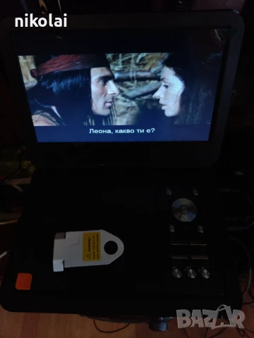 продавам портативен двд плеяр  apeman чисто нов, снимка 2 - Плейъри, домашно кино, прожектори - 50905769