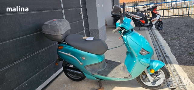 Скутер Априлиа 50кубика внос от Германия , снимка 9 - Мотоциклети и мототехника - 51710279