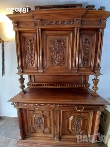 Френски дъбов резбован бюфет масив антика, снимка 1