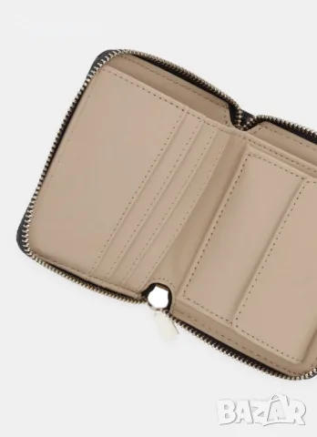 Портмонета  GUESS по 22€ от 47€, снимка 6 - Портфейли, портмонета - 50892702