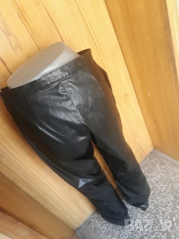 Черен еко кожен прав широк панталон ХЛ, снимка 4 - Панталони - 35089917