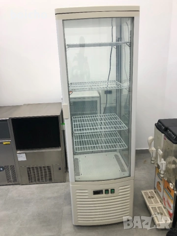 Витрина за торти GGG GMBH