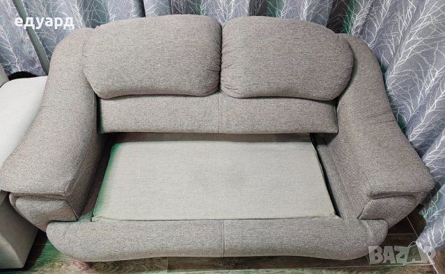 Двуместен диван отваря се на легло като нов, снимка 3 - Дивани и мека мебел - 44357241