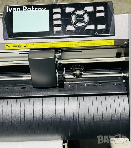 Режещ плотер Graphtec CE6000-60 | Отлично състояние + Стойка, снимка 6 - Други машини и части - 53245318