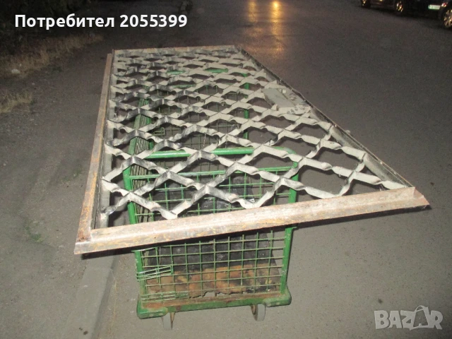 Продава метална врата решетка