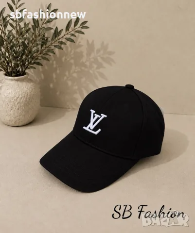 Налична шапка Louis Vuitton с козирка