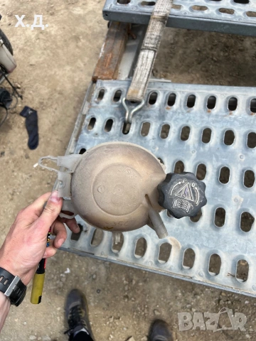 Казанче антифриз Ситроен Ц2 1.4i 75кс , снимка 2 - Части - 54270452