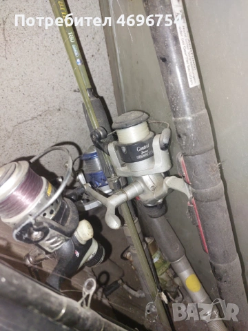 Въдици,макари,куфар с принадлежности, снимка 4 - Такъми - 53231703