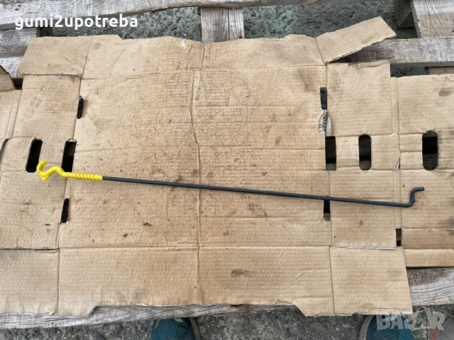 Щека Опора Преден Капак 10A823363B Volkswagen ID.3 E11 pro