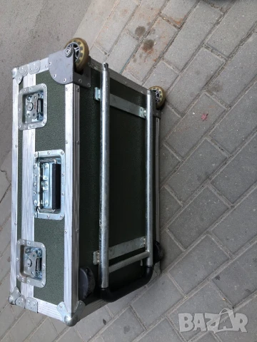Специален куфар, снимка 4 - Куфари - 50655460