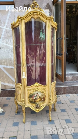 Италианска барокова витрина 022