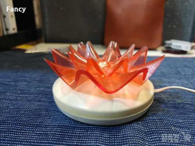 Стара нощна лампа 