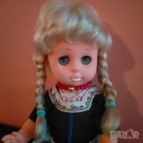 Колекционерска кукла народна носия Germany 32 см, снимка 1 - Колекции - 44477967