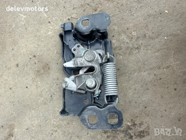 68249962AA брава преден капак с датчик за Jeep Grand Cherokee WK2 3.6i, снимка 2 - Части - 56140410