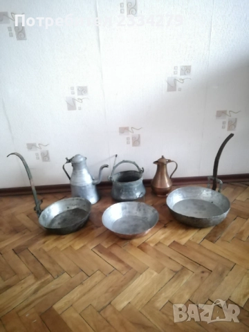 Бакърени тигани, ръчно изработени в различни времена от различни майстори. , снимка 11 - Антикварни и старинни предмети - 34854504