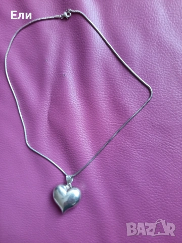 Сребърно колие със сърце 
