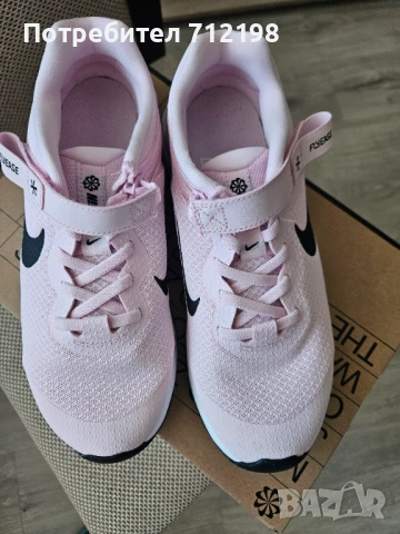 Оригинални маратонки NIKE, снимка 3 - Маратонки - 50595152