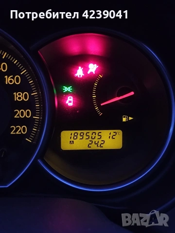 Нисан Тиида ц 11, снимка 6 - Автомобили и джипове - 54195461