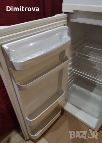 Хладилник с горен фризер SANG, 240 литра, 155 см височина, снимка 2 - Хладилници - 52496945