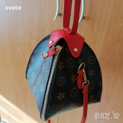  Кокетна малка чантичка реплика на Louis Vuitton, снимка 3 - Чанти - 30516946