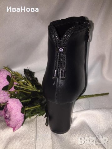 Боти, снимка 2 - Дамски боти - 42811404
