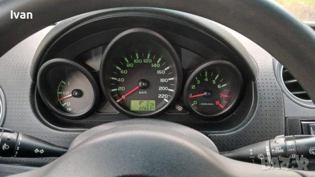 Mitsubishi Colt 1.3 16V, снимка 8 - Автомобили и джипове - 53216047