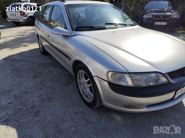 Продавам, снимка 2 - Автомобили и джипове - 54350454