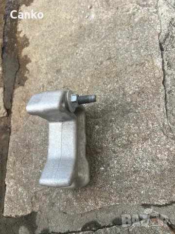 Буфер под предна броня Тесла/Tesla Y, снимка 2 - Части - 48363465