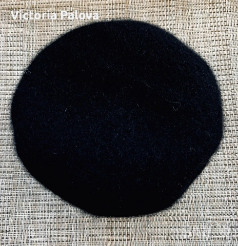 Ексклузивна дълбока вълнена шапка-таблетка – мек лукс, топлина и регулируем размер , снимка 5 - Шапки - 53906257