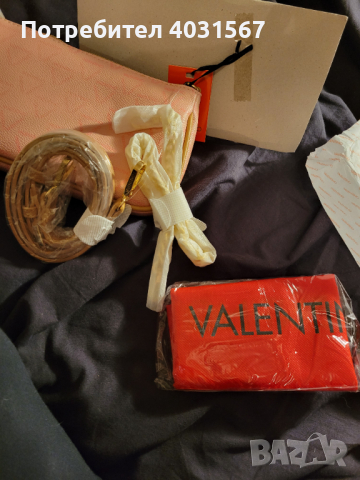 дамска чанта VALENTINO - чисто нова, оригинална, през рамо., снимка 10 - Чанти - 44782327