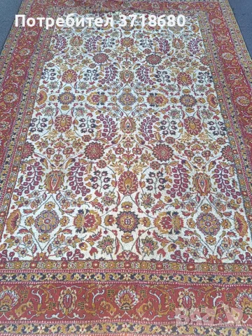 Персийски килим , снимка 2 - Килими - 55954911