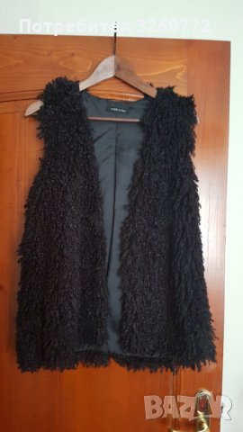 Дамски пухкав елек, размер М , снимка 2 - Елеци - 35258570