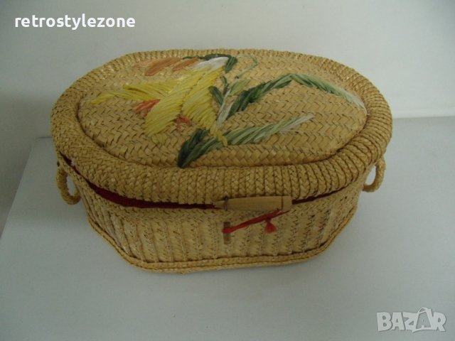 № 6528 стара плетена кутия   - размер 20 / 13 / 9 см , снимка 1