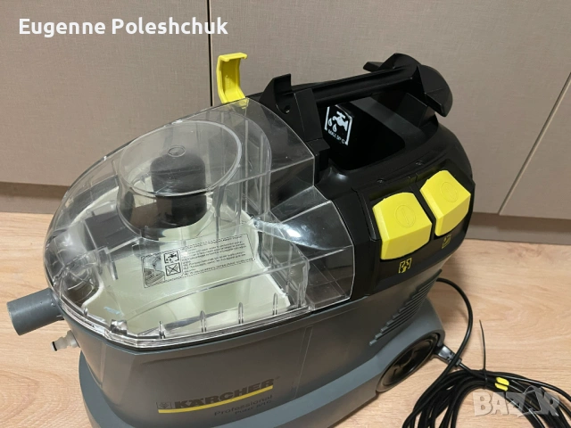 Продавам прахосмукачка-екстрактор Karcher Puzzi 8/1 С. 2 броя