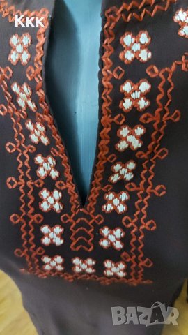 Ръчно бродирана рокля, снимка 2 - Рокли - 33715484