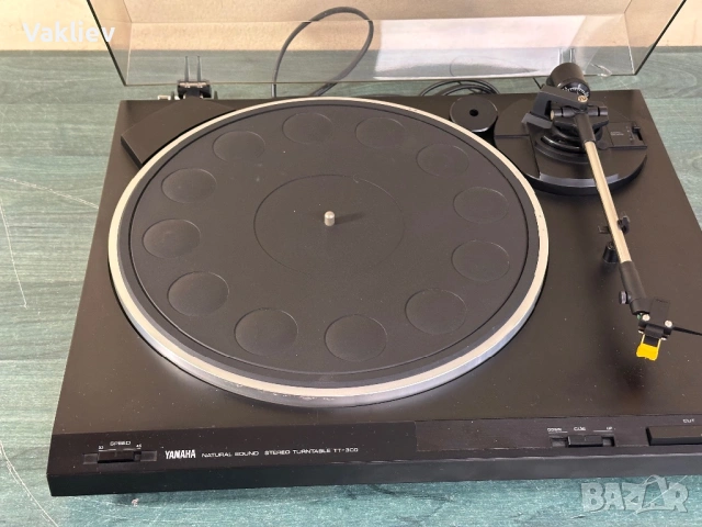 Грамофон Yamaha TT-300 – Belt Drive, японско качество, снимка 4 - Грамофони - 54340321