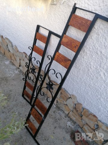 Декоративни огради от дърво и метал