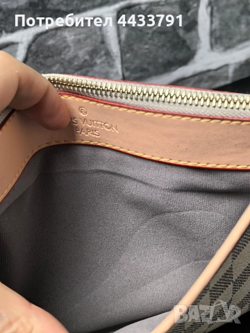 Louis Vuitton чанта тип плик , снимка 11 - Чанти - 52826649