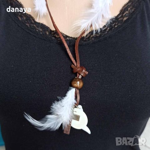 3304 Кожено колие с пера и висулки, снимка 2 - Колиета, медальони, синджири - 38907866