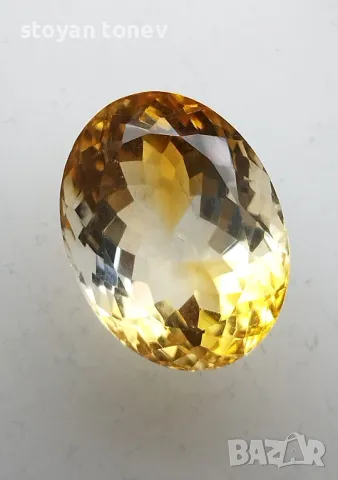 Рядък двуцветен цитрин с невероятен блясък и тегло 11.63кт.! Нов!, снимка 4 - Други - 47963465