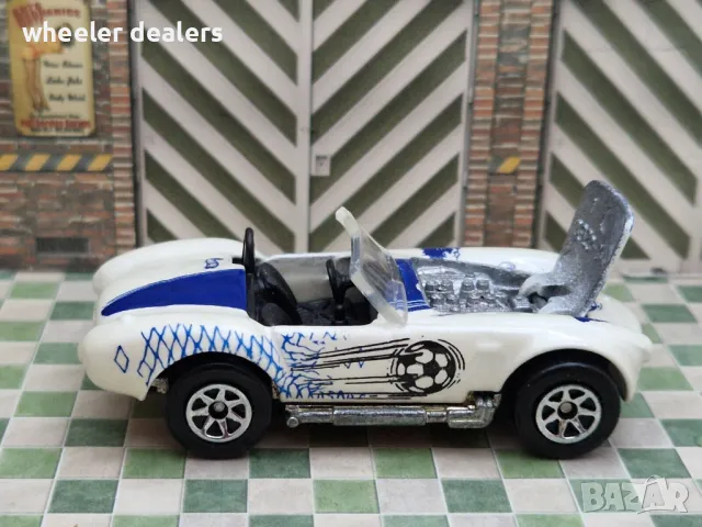 Метална количка Shelby Cobra 427 S/C, Hot Wheels, снимка 4 - Колекции - 50141850