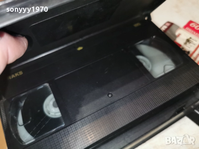 БЕГЛЕЦЪТ-VHS 2412251954, снимка 3 - Други жанрове - 52893589