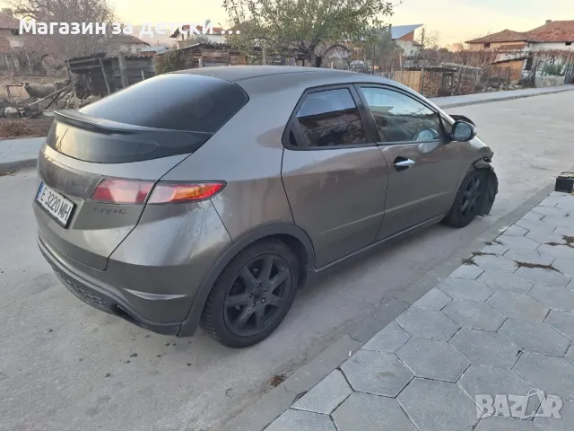 Honda Civic 2006, снимка 4 - Автомобили и джипове - 48276718