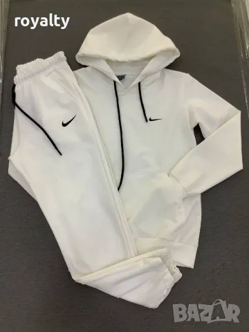 Nike дамски спортни комплекти Различни цветове , снимка 5 - Спортни екипи - 49941163