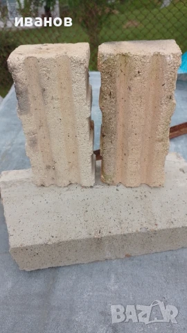 Продавам огнеупорни тухли и лепило 