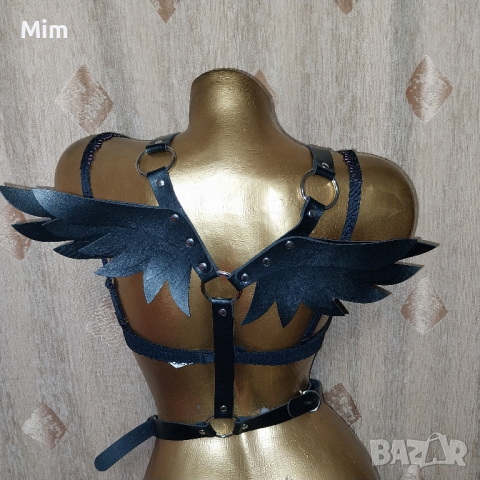 Черен кожен харнес колан за тяло с впечатляващи крила, снимка 6 - Корсети, бюстиета, топове - 44559740
