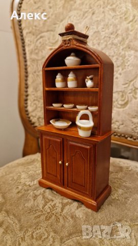 Старо дървено шкафче със сервиз– Играчка., снимка 5 - Колекции - 40063423